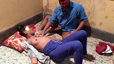 Mature Indian Bhabhi Hot Pussy Sex With Her Young Devar