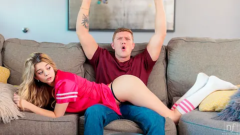 A Touch Down Here Wins The Game - S44:E3