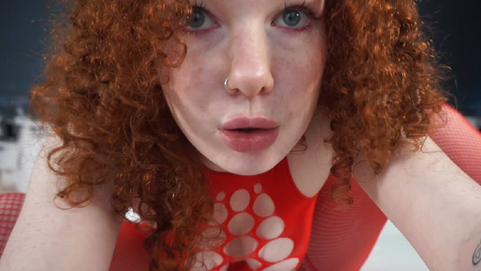 Red-haired nubile with red hair frigs herself to orgasmic ejaculation on the bed