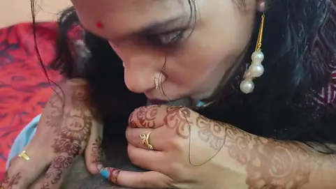 Married Desi Couple Blowjob Pussy Fingering With