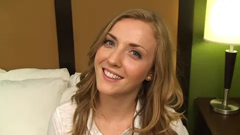 Horny teen bitch fucks and eats cum in her first adult movie